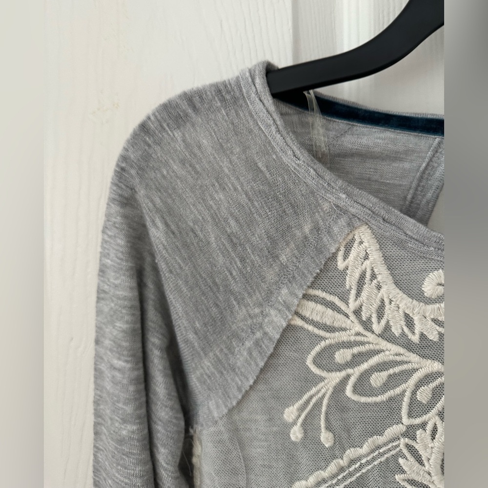 NWT Altar'd State Gray Lace Detail Top with Bell Sleeves - Picture 8 of 10